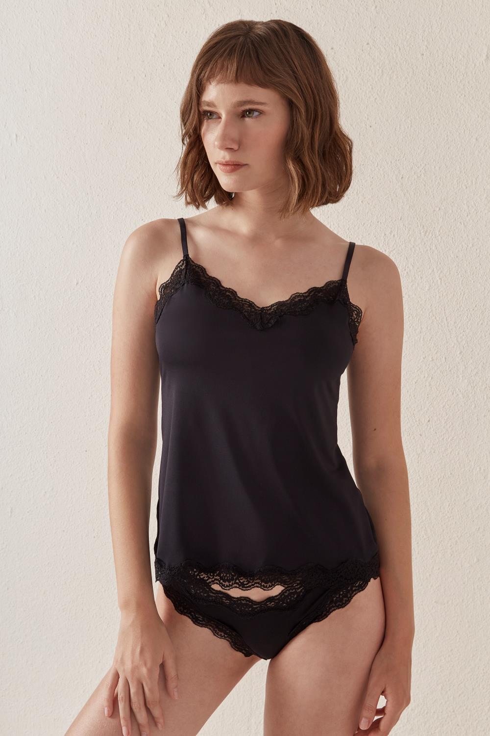 musculosa silvya solero