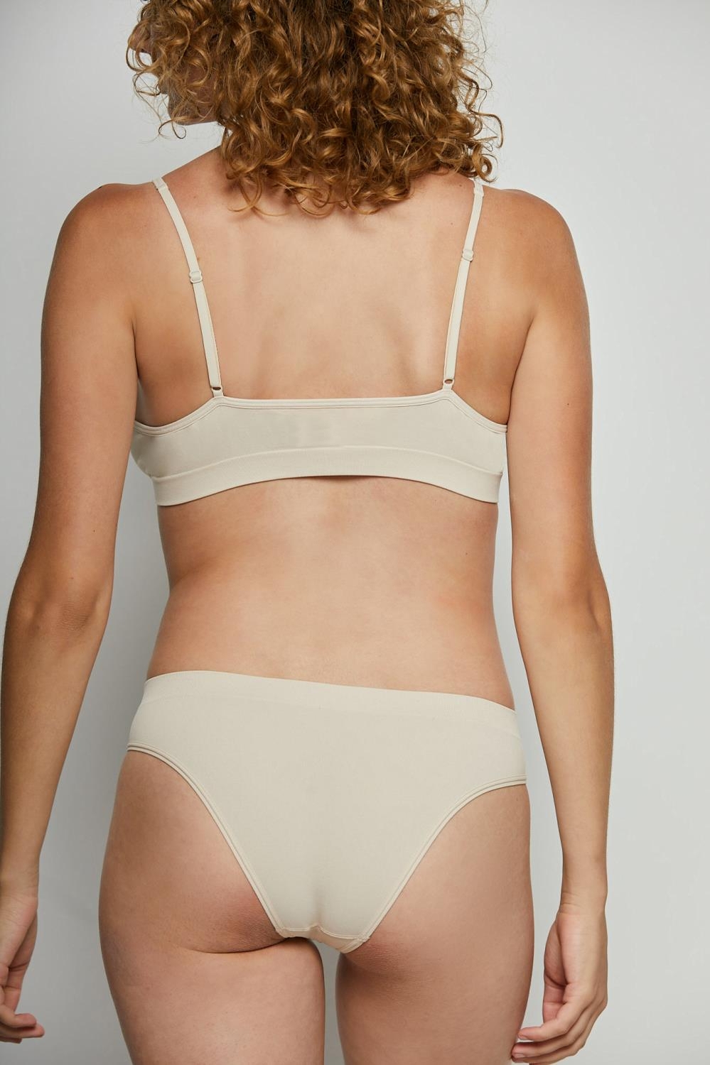 vedetina mediana seamless