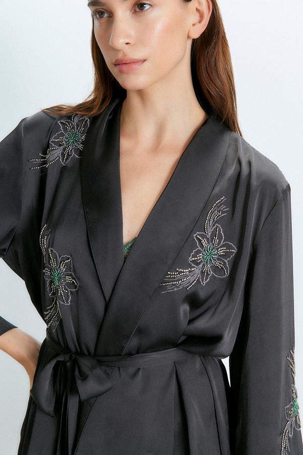 kimono queen