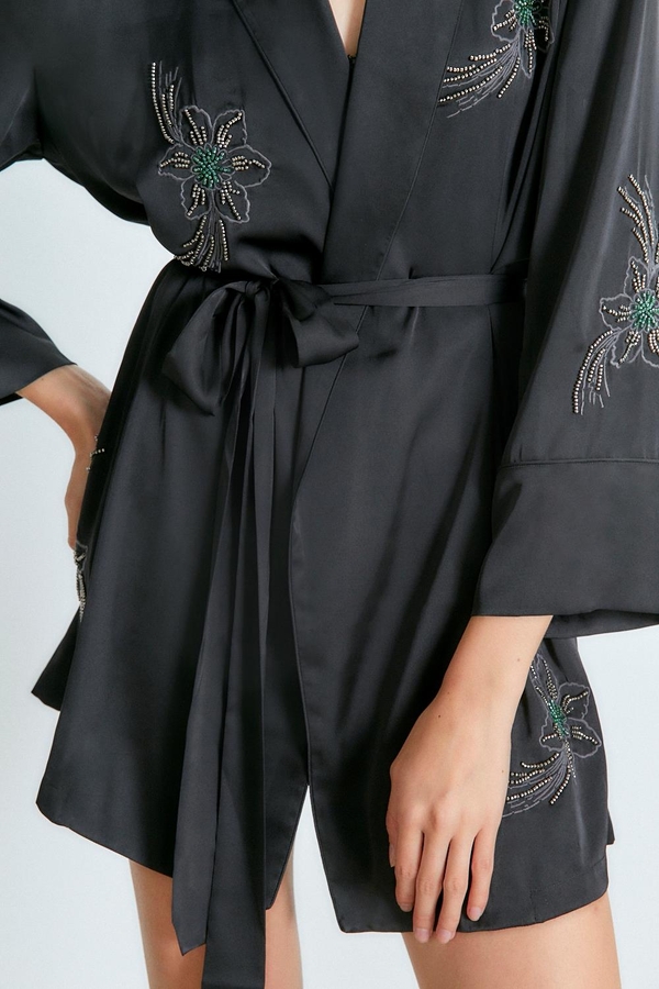 kimono queen